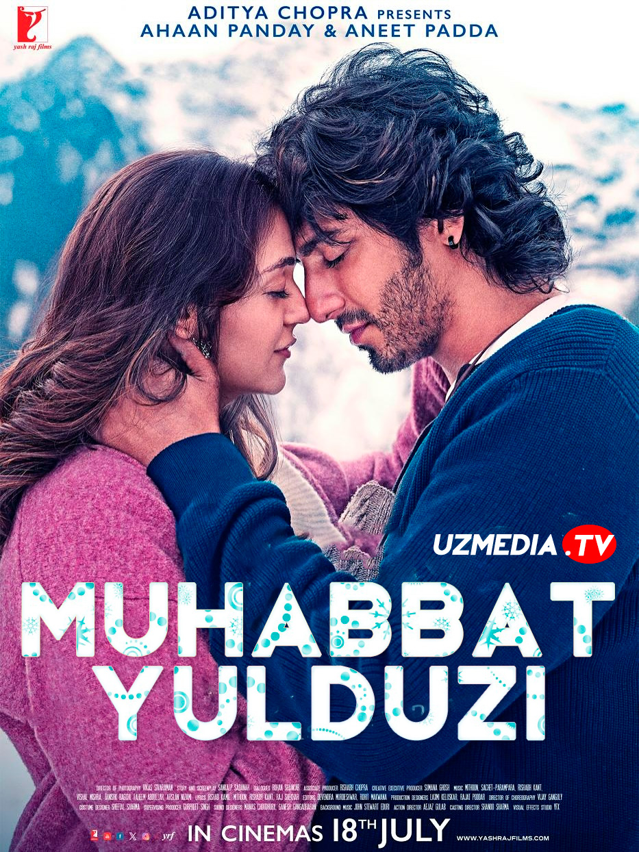 Porno komiks ona ogli va qizi Winx toshakda yotib, jinsiy aloqada.